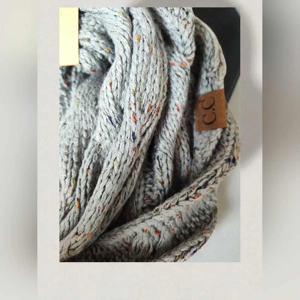 NWT C.C Gray Speckled Knit Infinity Scarf - Picture 3 of 3